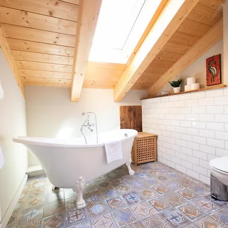 Haus Ludwig Alpenkraehe * Garmisch-Partenkirchen