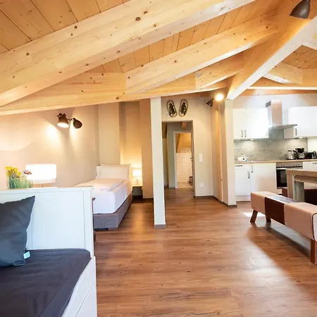 Haus Ludwig Alpenkraehe